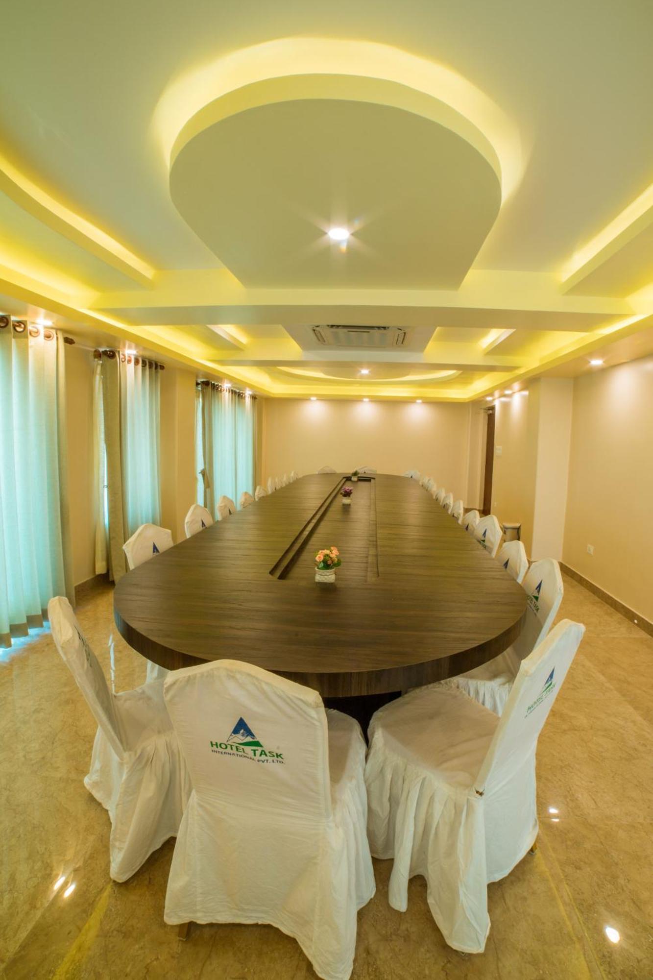 Hotel Task International Pokhara Luaran gambar