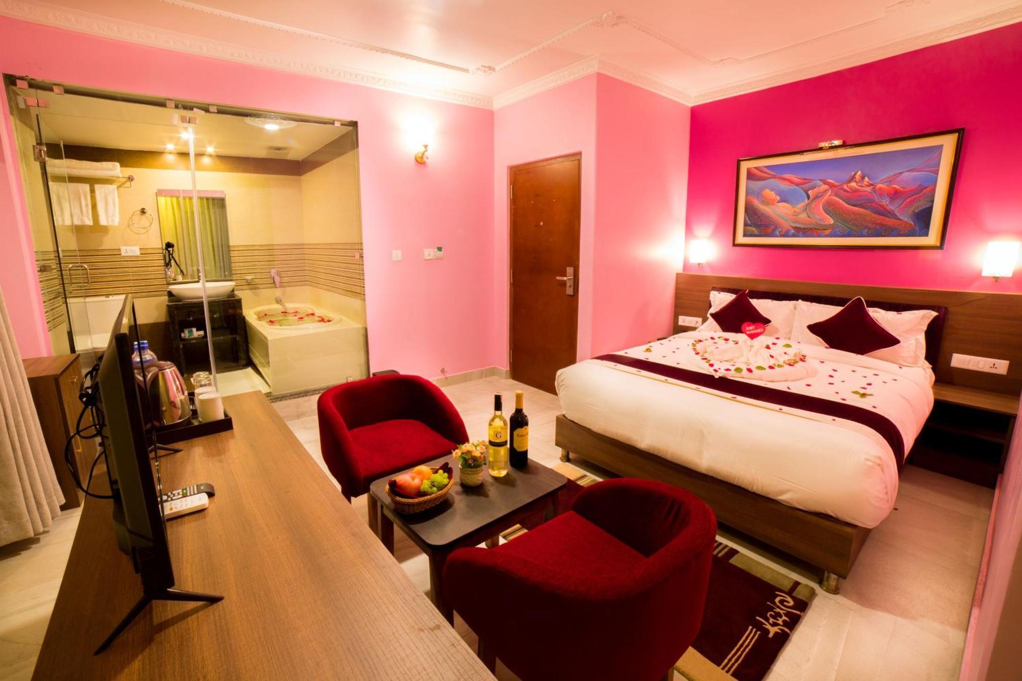 Hotel Task International Pokhara Luaran gambar
